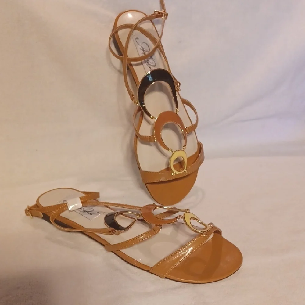 Midnight Velvet Tan Sandals with Gladiator Style Size 9W